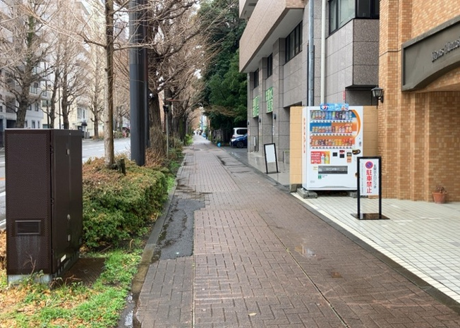 【展望】 | ライオンズマンション西八王子第二 | 眺望の良さを楽しめるダイニングキッチンで家族団らんの時間を過ごしてはいかがでしょうか。バルコニーから見える景色を家族で眺める時間は、時間が経つのを忘れてしまいそうですね。是非、現地を見に行きましょう！