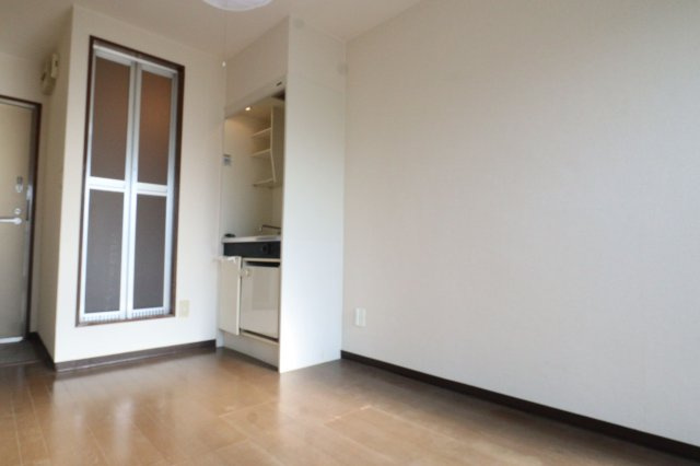 正雀木島マンションの居間・リビング