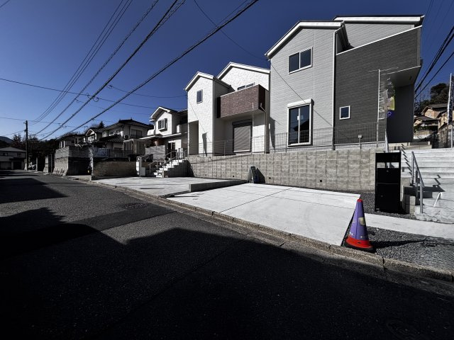 新築戸建　可部6丁目(No.１／No.２)の前面道路含む現地写真