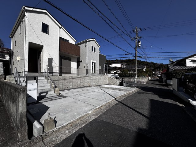 新築戸建　可部6丁目(No.１／No.２)の前面道路含む現地写真