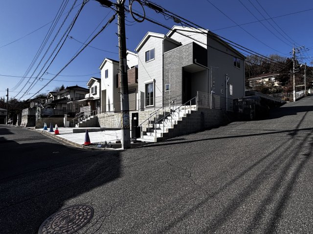 新築戸建　可部6丁目(No.１／No.２)の前面道路含む現地写真