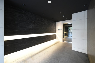 【ロビー】 | ルフレ赤羽サウス | 毎日通るロビーはこのようになっています