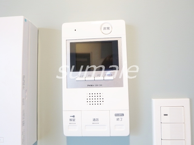 blue Palette赤羽のセキュリティ|モニター付きインターホンです☆