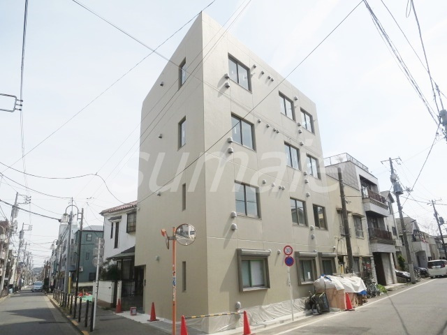 blue Palette赤羽の外観|4階建のマンションです♪