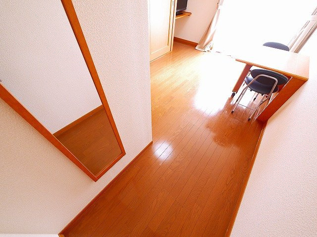 レオパレスＨｉｒｏの内装|明るい室内です