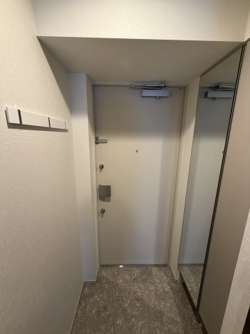 GENOVIA北池袋Ⅱの玄関