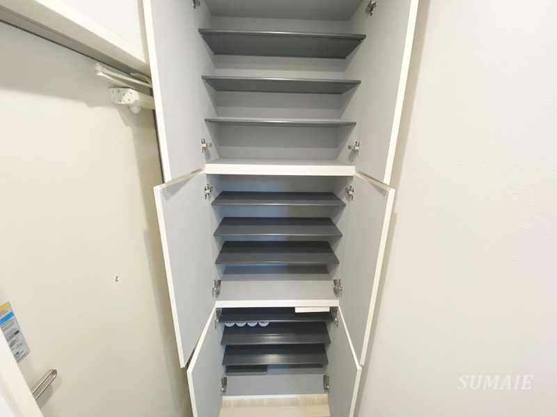 Ｃｏｍｉｃｈｉ浦和元町の収納|シューズボックスです☆