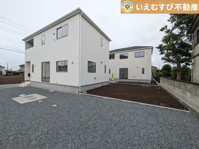 Cradle garden　大泉町寄木戸第17の庭|ガーデニングが楽しめそう
季節の草花で彩りを！ガーデニングで緑あふれる景色を作るのも楽しみ♪