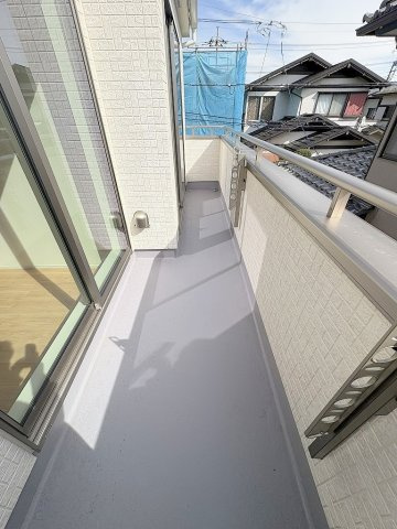 三郷市上彦名　新築戸建　全1棟　A号棟のバルコニー|南向きにて日当たり良好なバルコニー