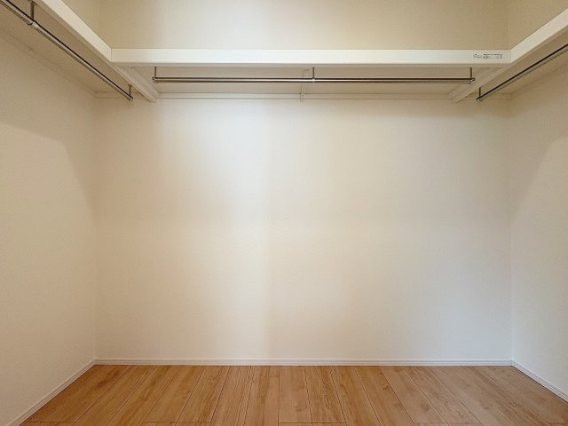 三郷市上彦名　新築戸建　全1棟　A号棟の収納|季節物の大物家電の収納にも便利なウォークインクローゼット