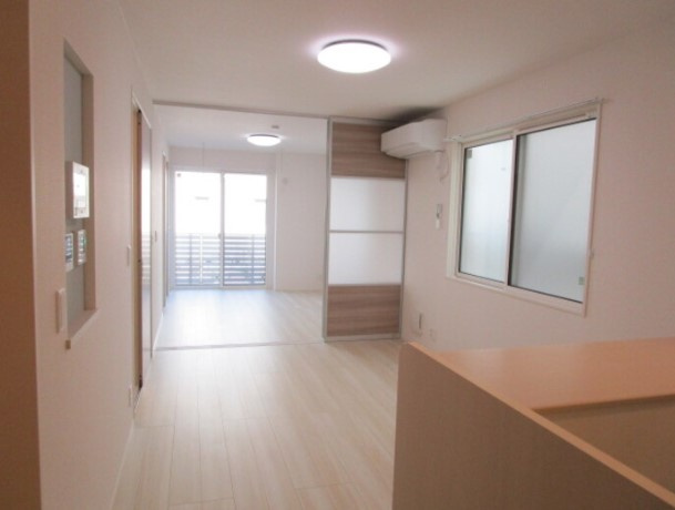 クレマチスの居間・リビング