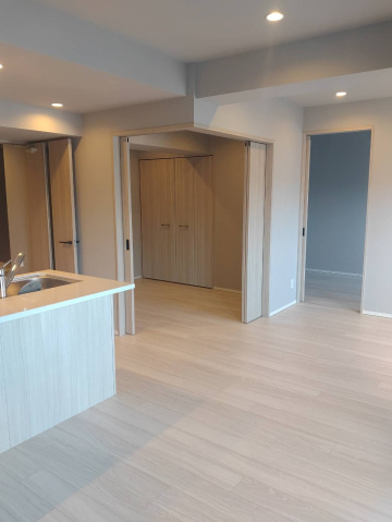 ラルステージ段原 THE MIDの居間・リビング|使いやすいリビングです