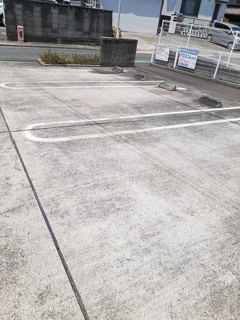 アメニティプレイスの駐車場