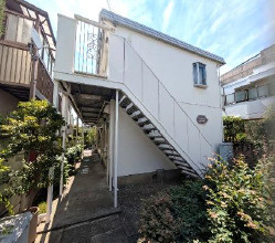 武蔵野市吉祥寺南町５丁目のアパート