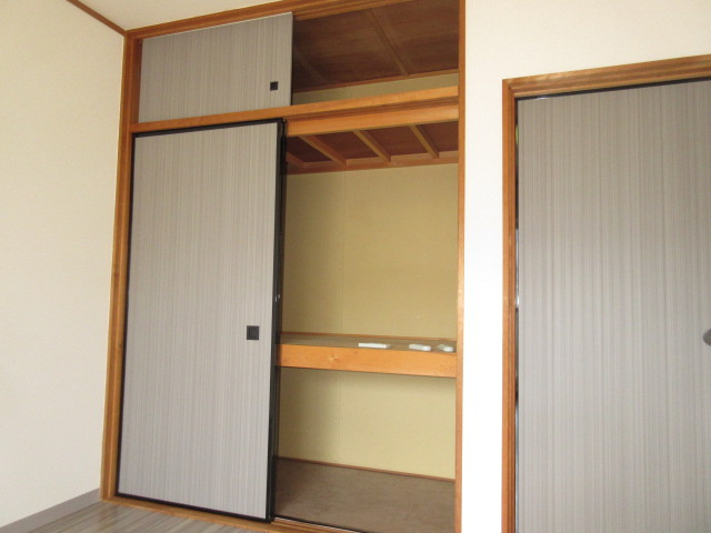 リアルジョイ袖ヶ浦壱番館の収納