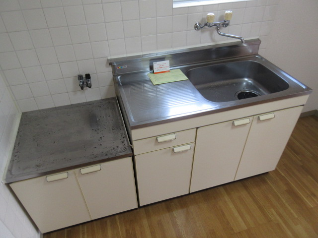 リアルジョイ袖ヶ浦壱番館のキッチン
