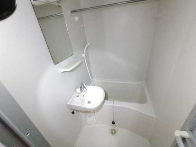 レオパレスサンヴィレッジ16の浴室