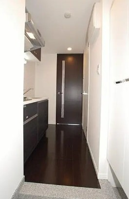 ステージファースト東新宿の玄関