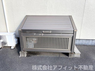 【その他共用部分】 | 敷地内ゴミ置場
