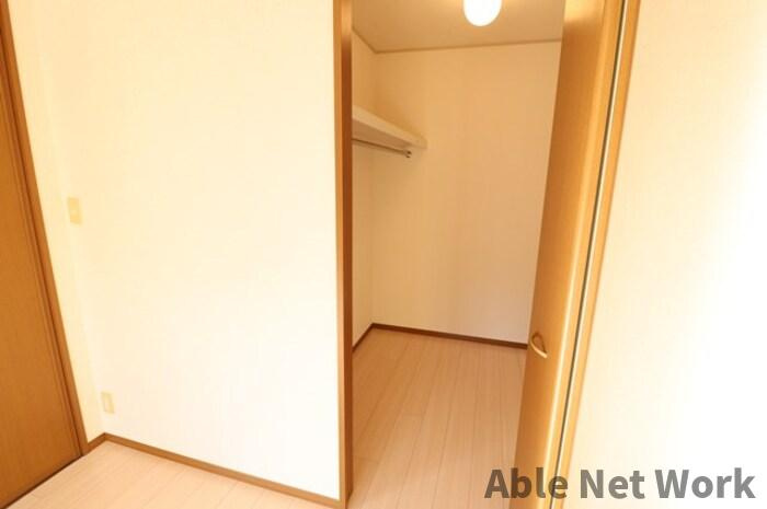 コンフォール・オリエAの収納|ウォークインクローゼット