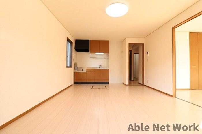 コンフォール・オリエAの居間・リビング|リビング１１．５帖