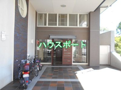 【エントランス】 | リーデンススクエア宇治伊勢田