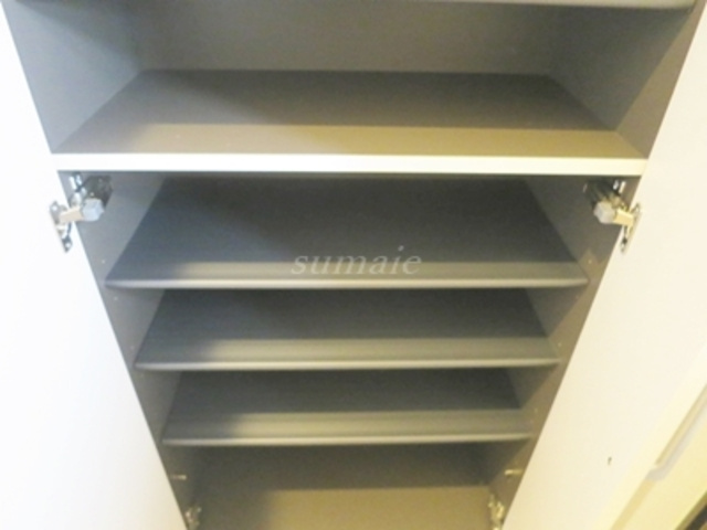 パレシュクルの玄関|下駄箱です☆