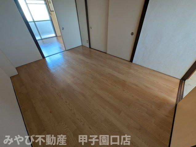 浜甲シーサイドマンションの内装