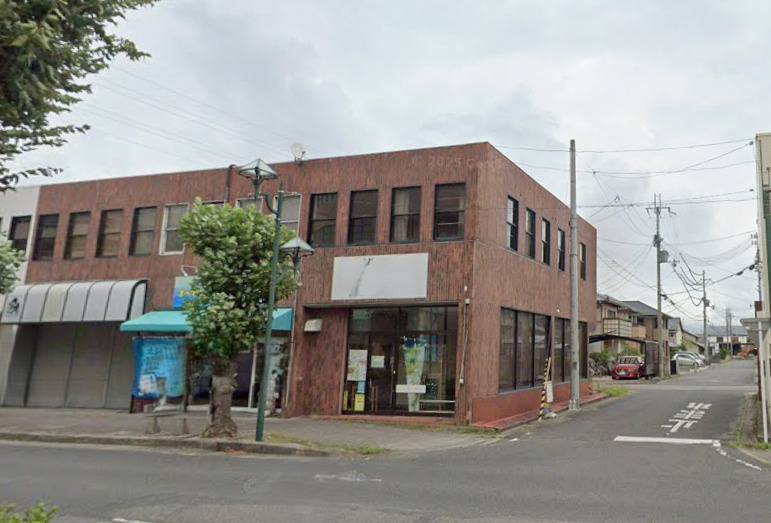 近江八幡市出町の店舗事務所の外観