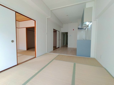 【和室】 | ハイマートすみれ | 畳コーナー（約4.5帖）