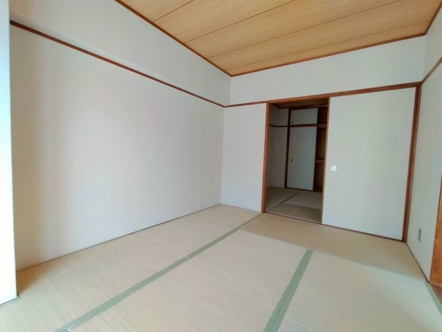 ハイマートすみれの和室|和室（約6.0帖）