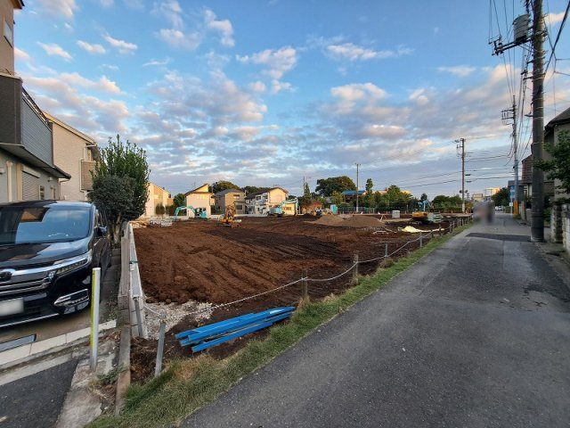 【前面道路含む現地写真】 | 西東京市泉町3丁目　新築一戸建住宅　全16棟　(保谷店) | 一種低層ならではの閑静な住宅地