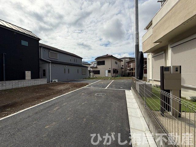 茅ヶ崎市十間坂2丁目　売地　全４区画の前面道路含む現地写真|現地外観