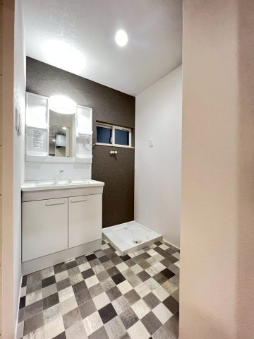 abile鳥飼下の洗面所