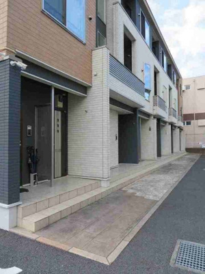 【エントランス】 | フィオーレピアッツァ