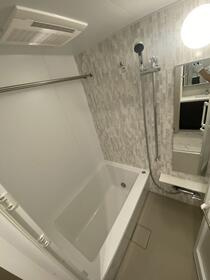 ザ・パークハビオ明大前の浴室