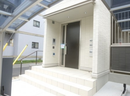 グラディート妙典のエントランス