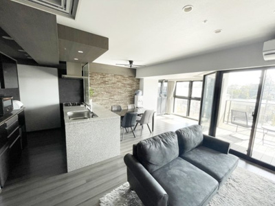 【居間・リビング】 | ヴェレーナシティ夙川パークナード1 | 令和4年12月築の築浅のハイグレードマンション。LDK20.6帖のゆとりのある3LDK