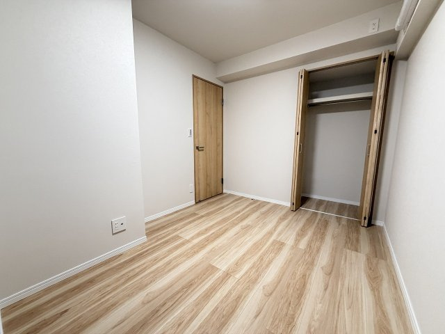 【洋室】 | ライオンズマンション徳丸　（成増店） | 5.2帖の洋室。
