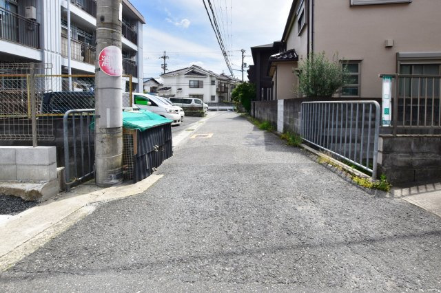 伊丹市南野北3丁目新築一戸建て│4LDK+駐車2台可(車種制限有)のその他|前面道路幅員は南側に約4ｍ幅です。