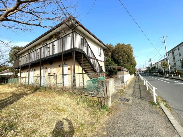 茅ヶ崎市茅ヶ崎・土地の外観|西側には市営時自転車置場があり自転車通勤・通学も楽々♪