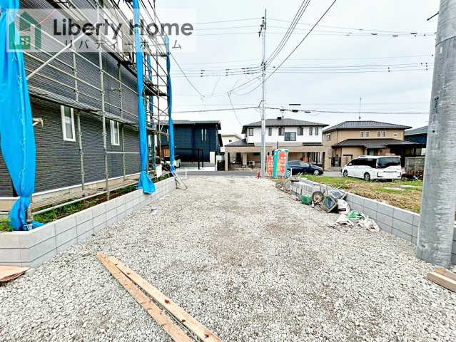 常総市水海道諏訪町第3　新築戸建　3号棟の前面道路含む現地写真