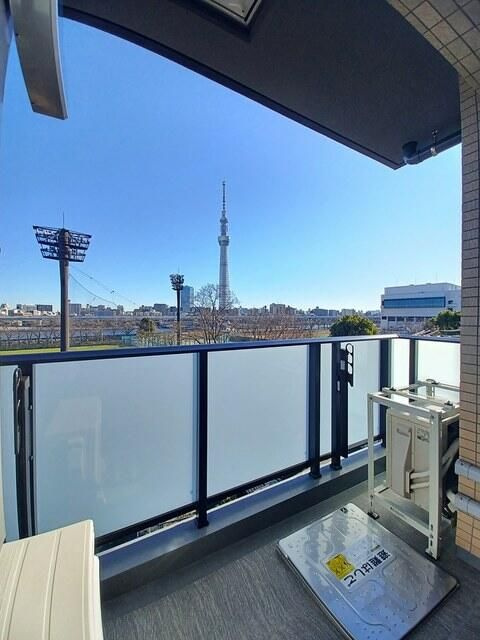 リバーサイド奥浅草のバルコニー