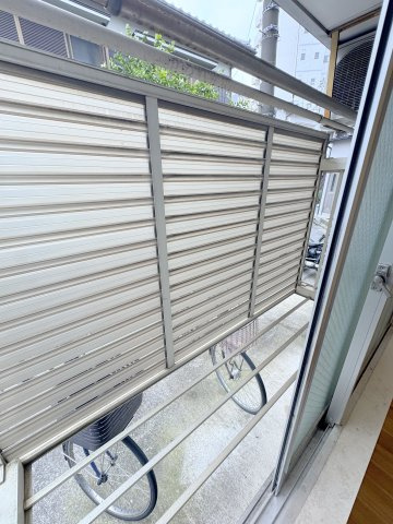 H.Mフラットのバルコニー