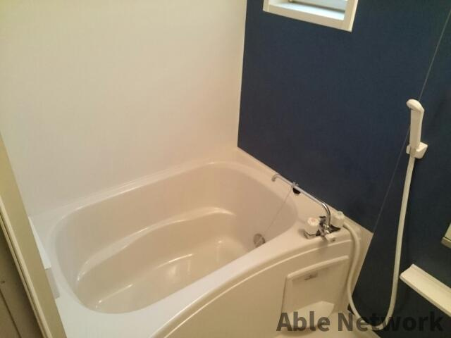 プリムローズの浴室|追い焚き付き