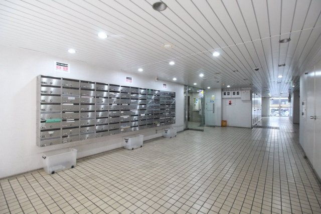 芝ダイヤハイツのエントランス