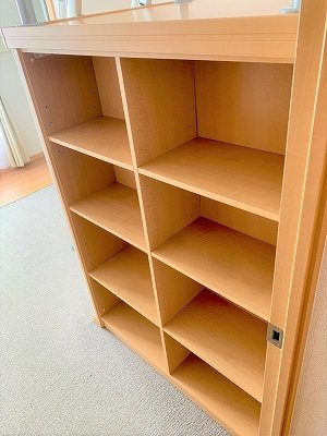 レオパレス柊の内装|本棚あり