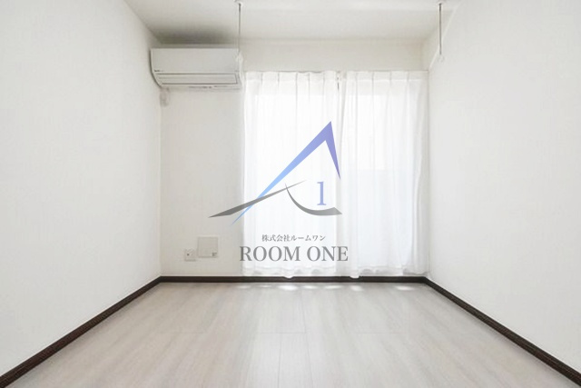 アルコバレーノの居間・リビング|洋室のお部屋です。