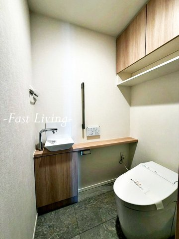 オーパスレジデンス銀座イーストのトイレ