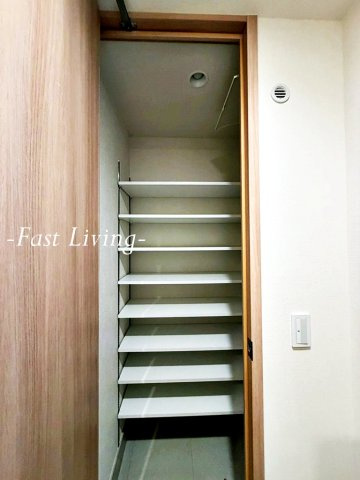 オーパスレジデンス銀座イーストの収納